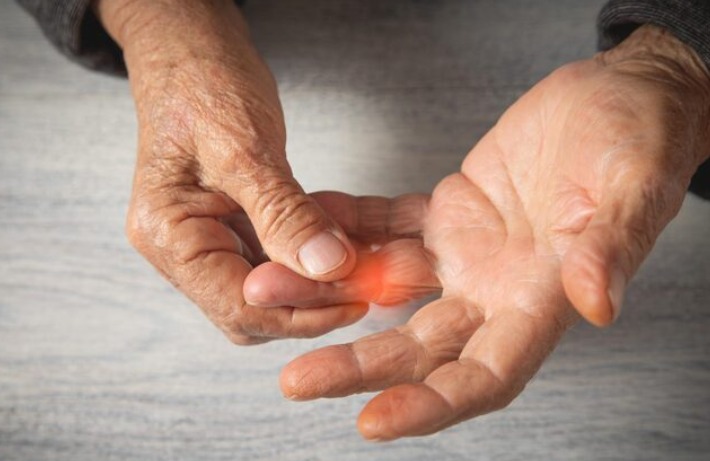 Early Warning Signs of Parkinson’s Disease